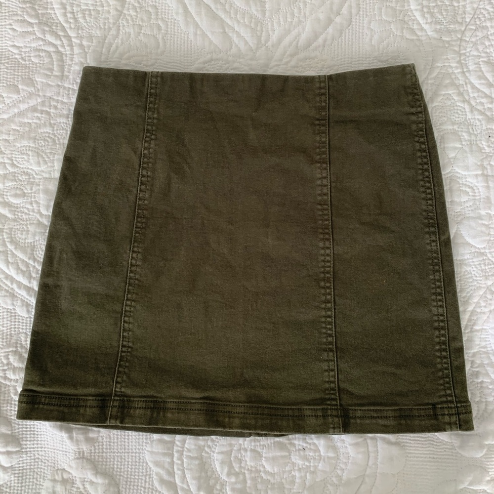 Green Ivy & Main Tight Skirt